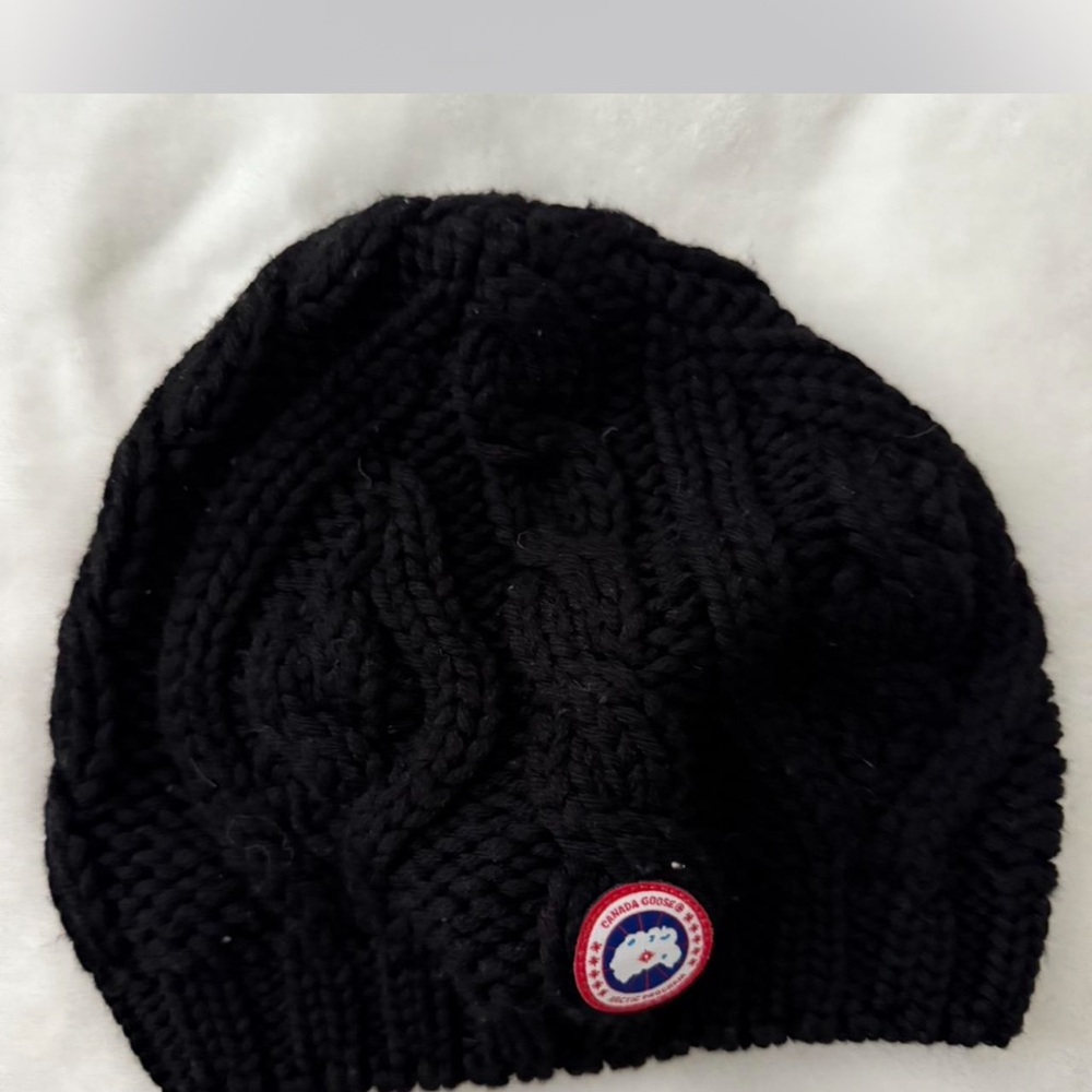 Canada Goose Black Cable Knit Hat